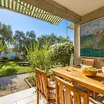 Blanka - Garden Oasis With Jacuzzi Banjol