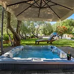 Apartament Blanka - Garden Oasis With Jacuzzi Banjol