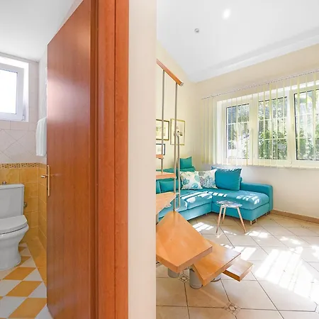 Blanka - Garden Oasis With Jacuzzi Apartmán *